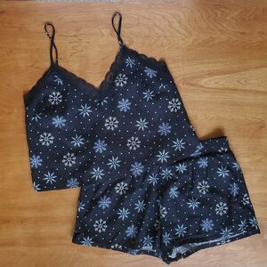 Colsie Pajama Set Sz Large Black Tank Top Shorts 2 Piece Snowflakes Holiday